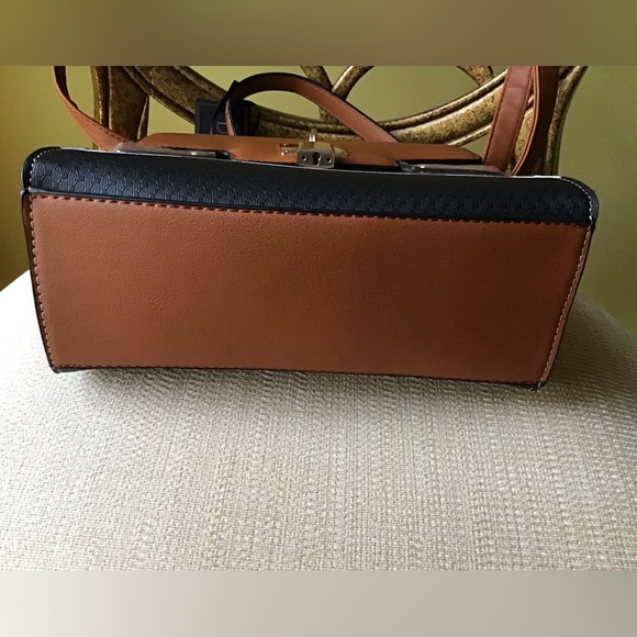 Deluxity shoulder Bag - Picture 11 of 11